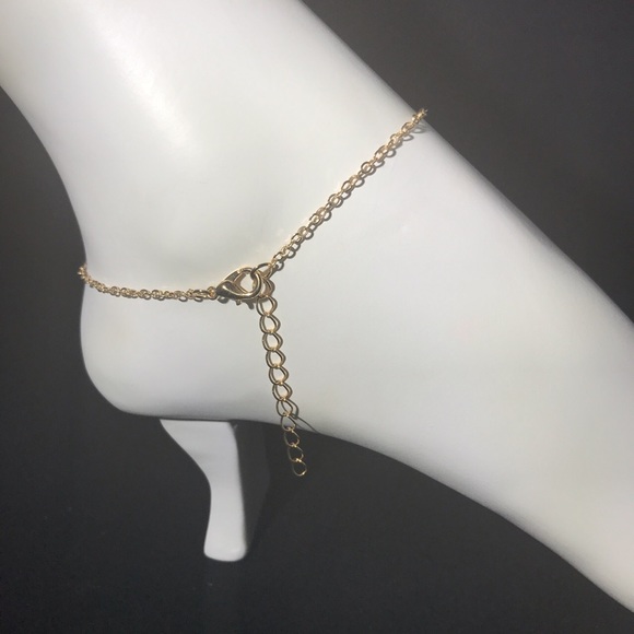 Hamsa hand evil eye charm gold plated ankle bracelet. - Picture 3 of 4